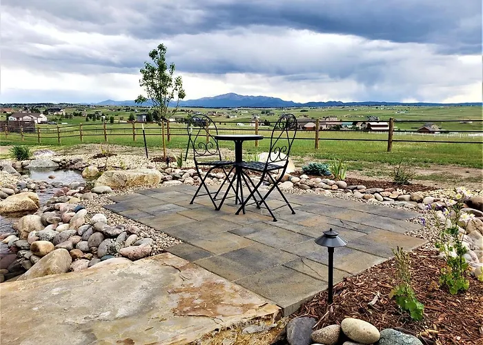 Peak Valley Manor, A Modern Farmhouse
