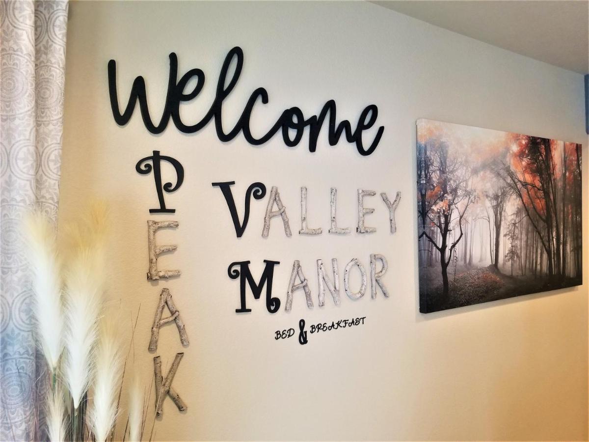 Peak Valley Manor, A Premier *